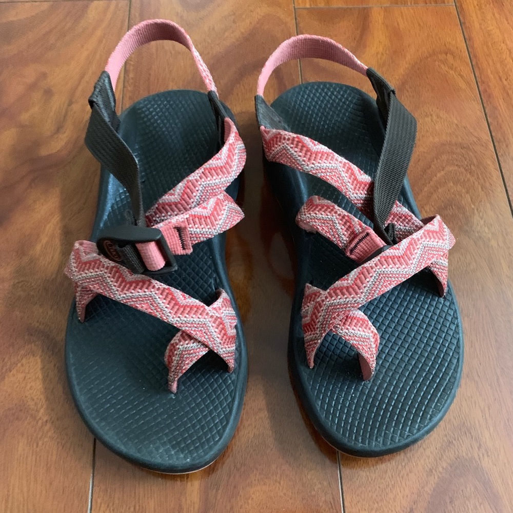 Chacos size 8